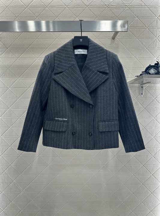 Di 25 Large collar striped suit jacket