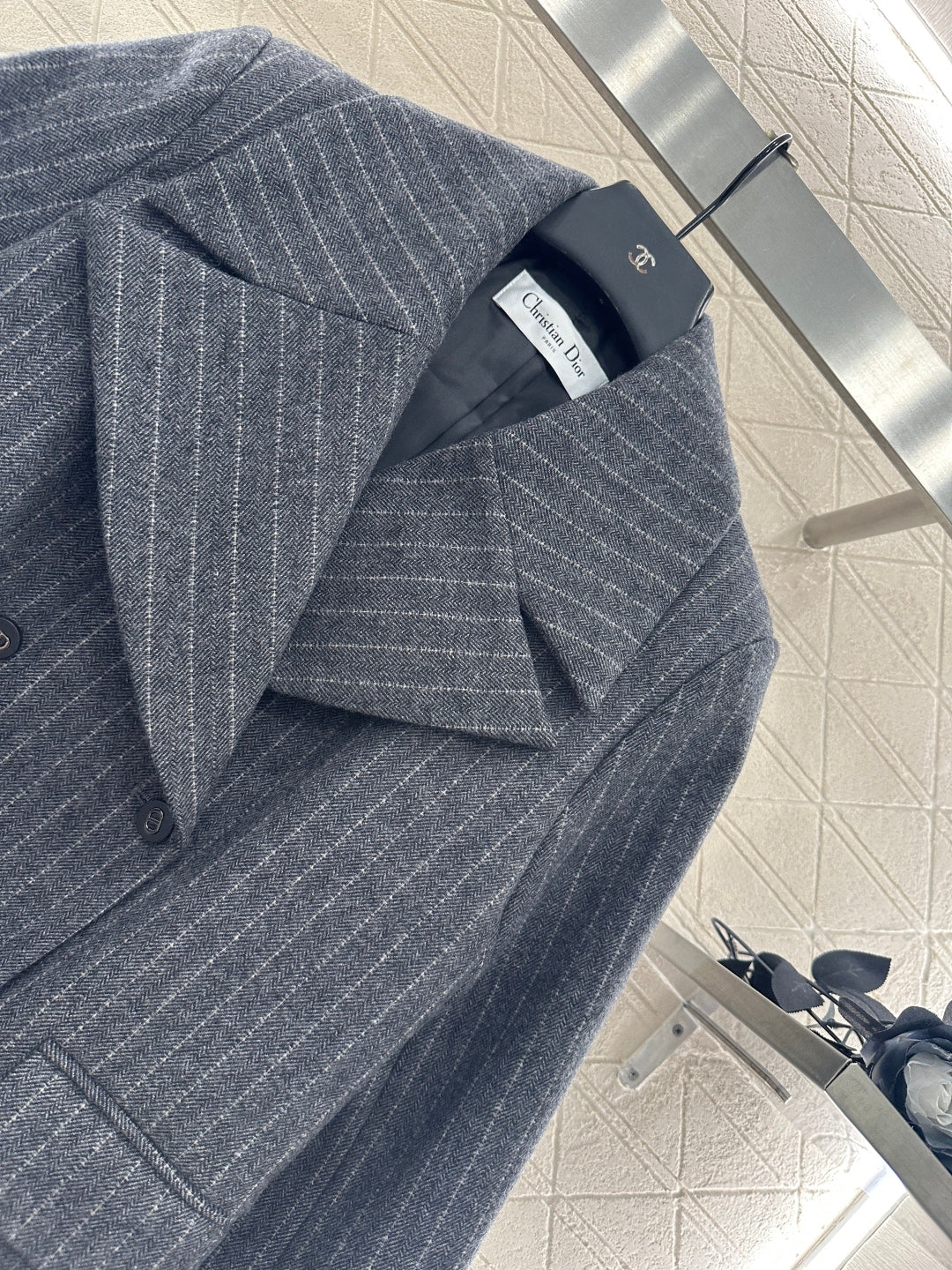 Di 25 Large collar striped suit jacket