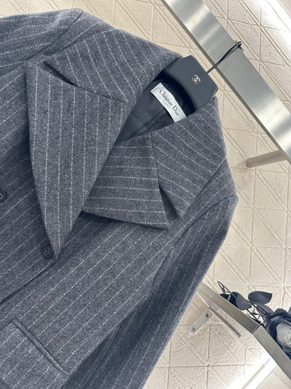 Di 25 Large collar striped suit jacket