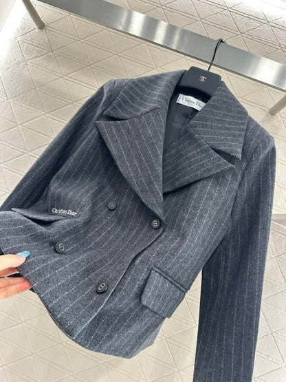 Di 25 Large collar striped suit jacket