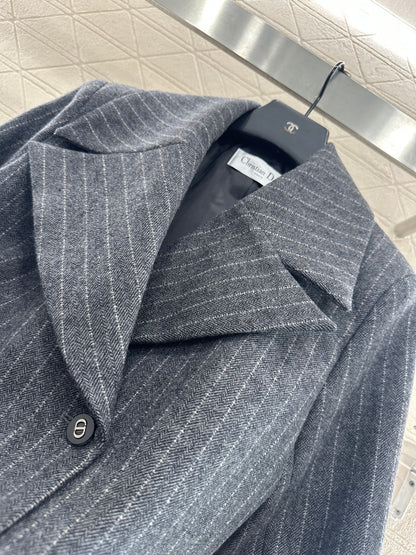 Di 25 Large collar striped suit jacket