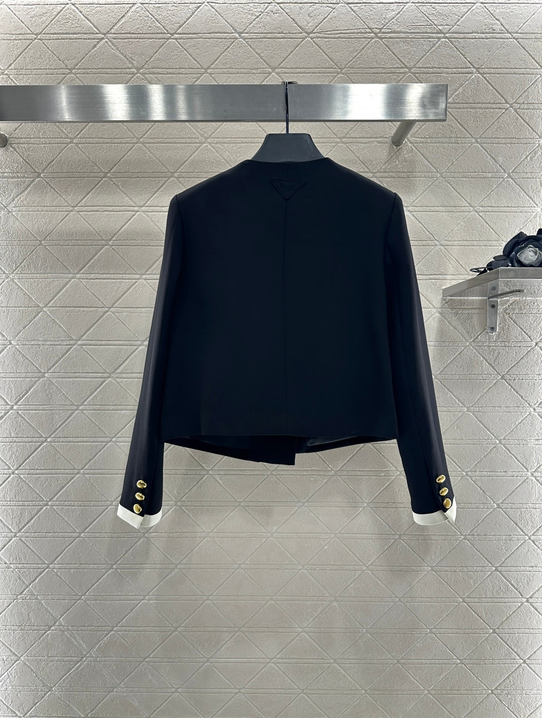 Pr 25 Round neck bow jacket