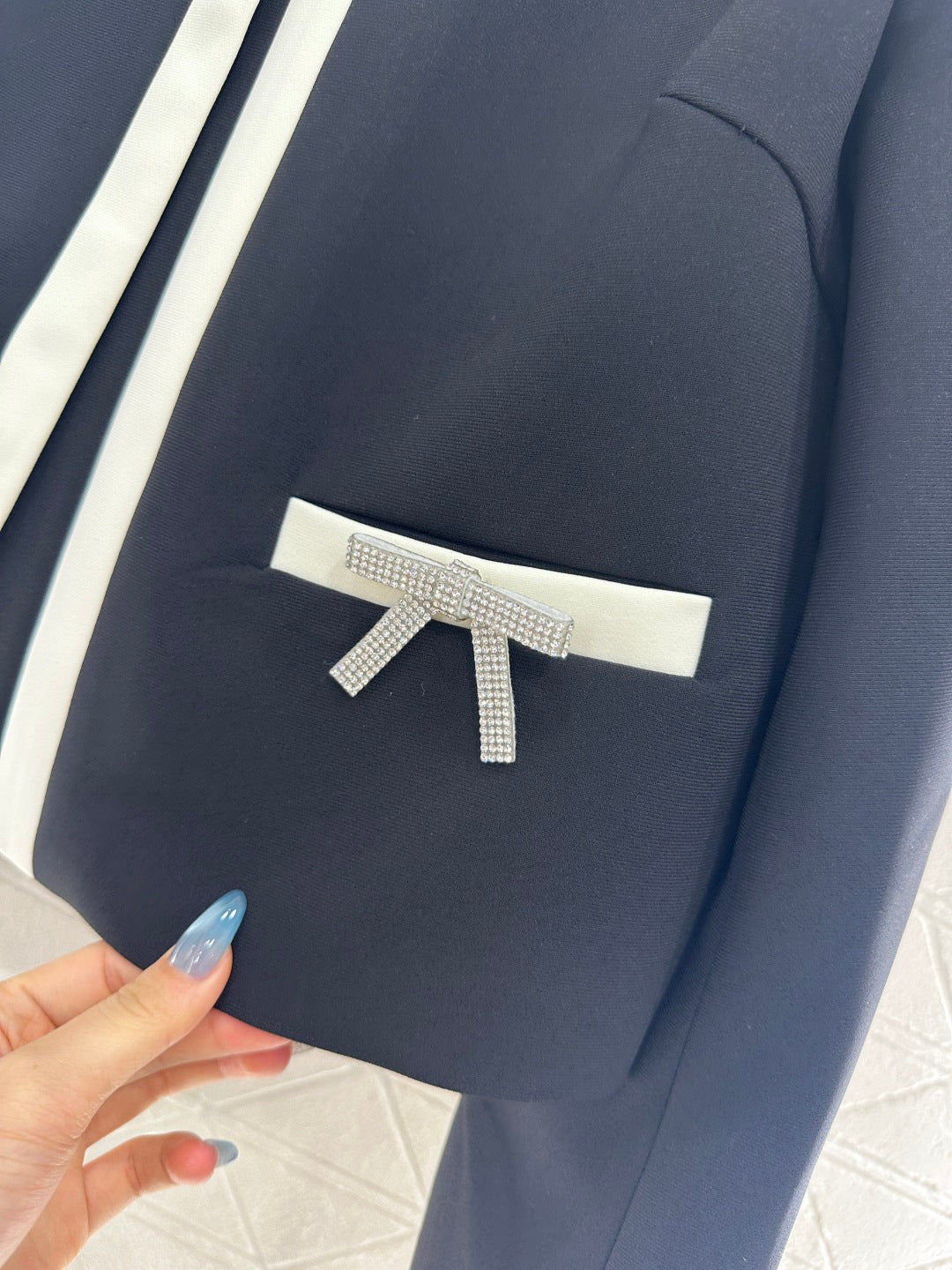 Pr 25 Round neck bow jacket