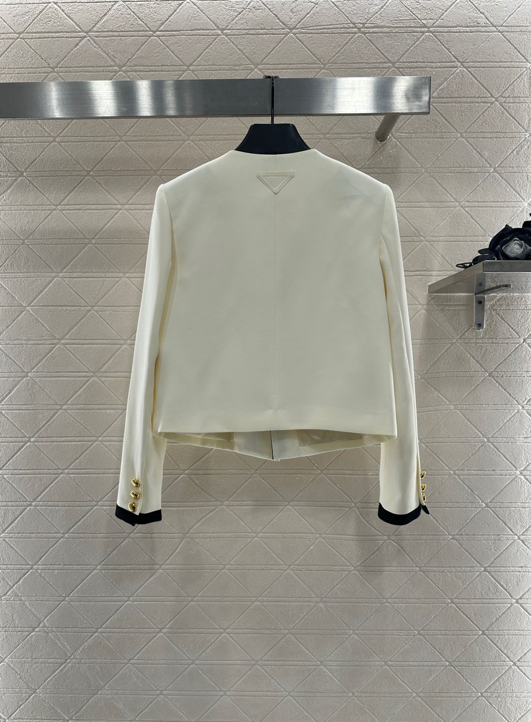 Pr 25 Round neck bow jacket