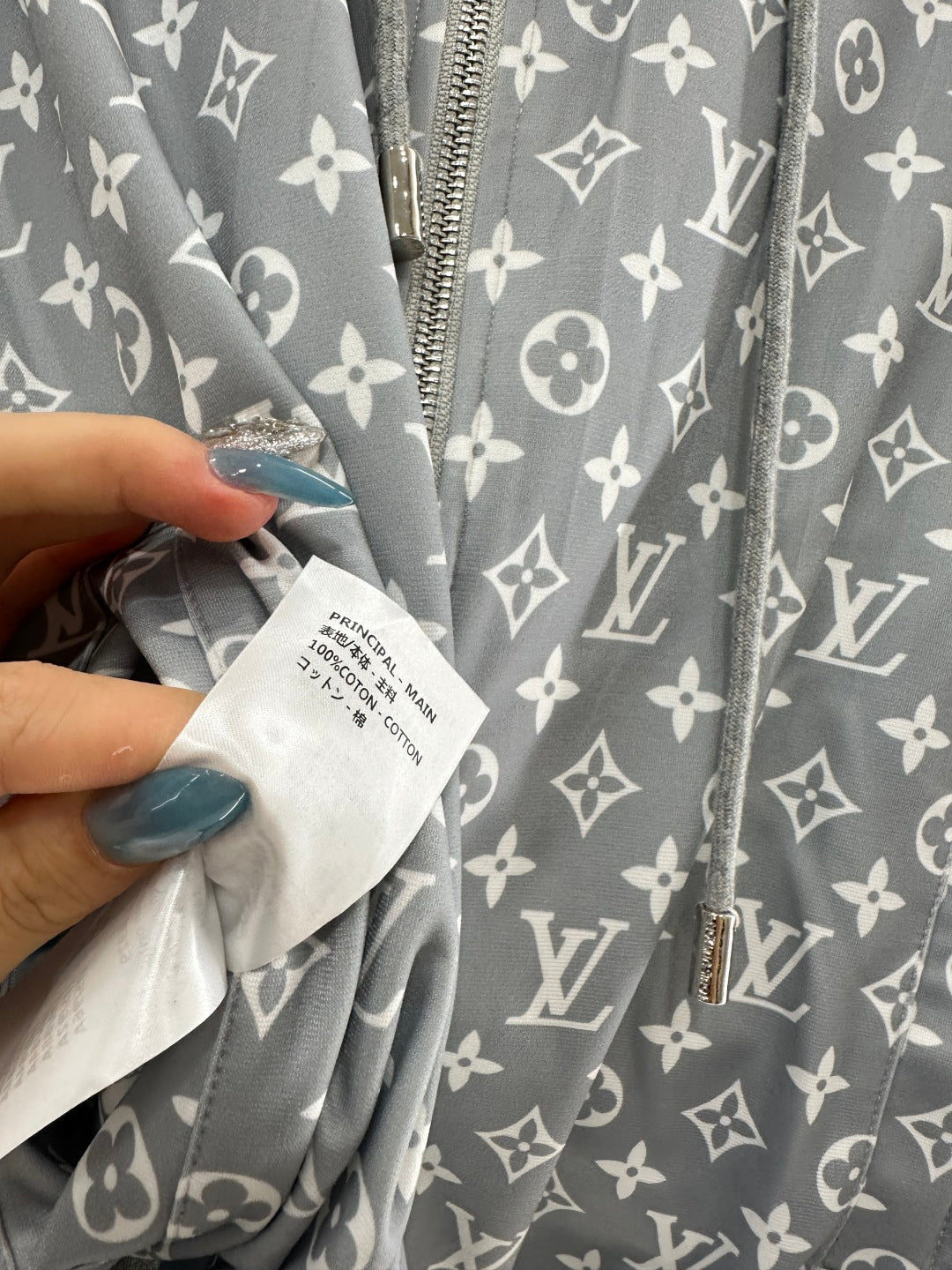 L 25 Double sided hooded jacket, long pants, cotton suit