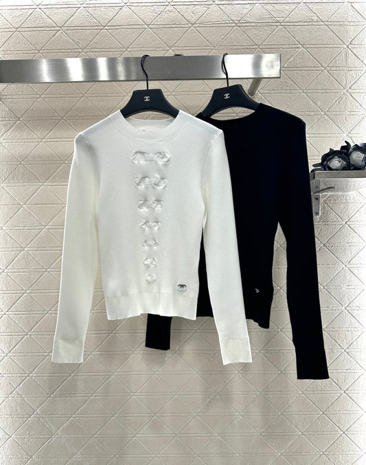 C 25 Bow tie long sleeved sweater