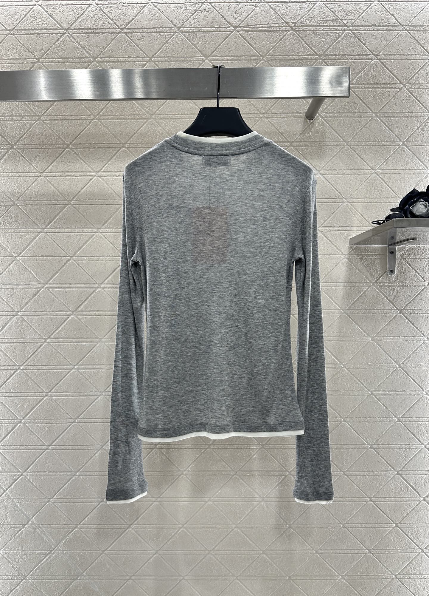 Mi 25 Fake two-piece round neck long sleeves