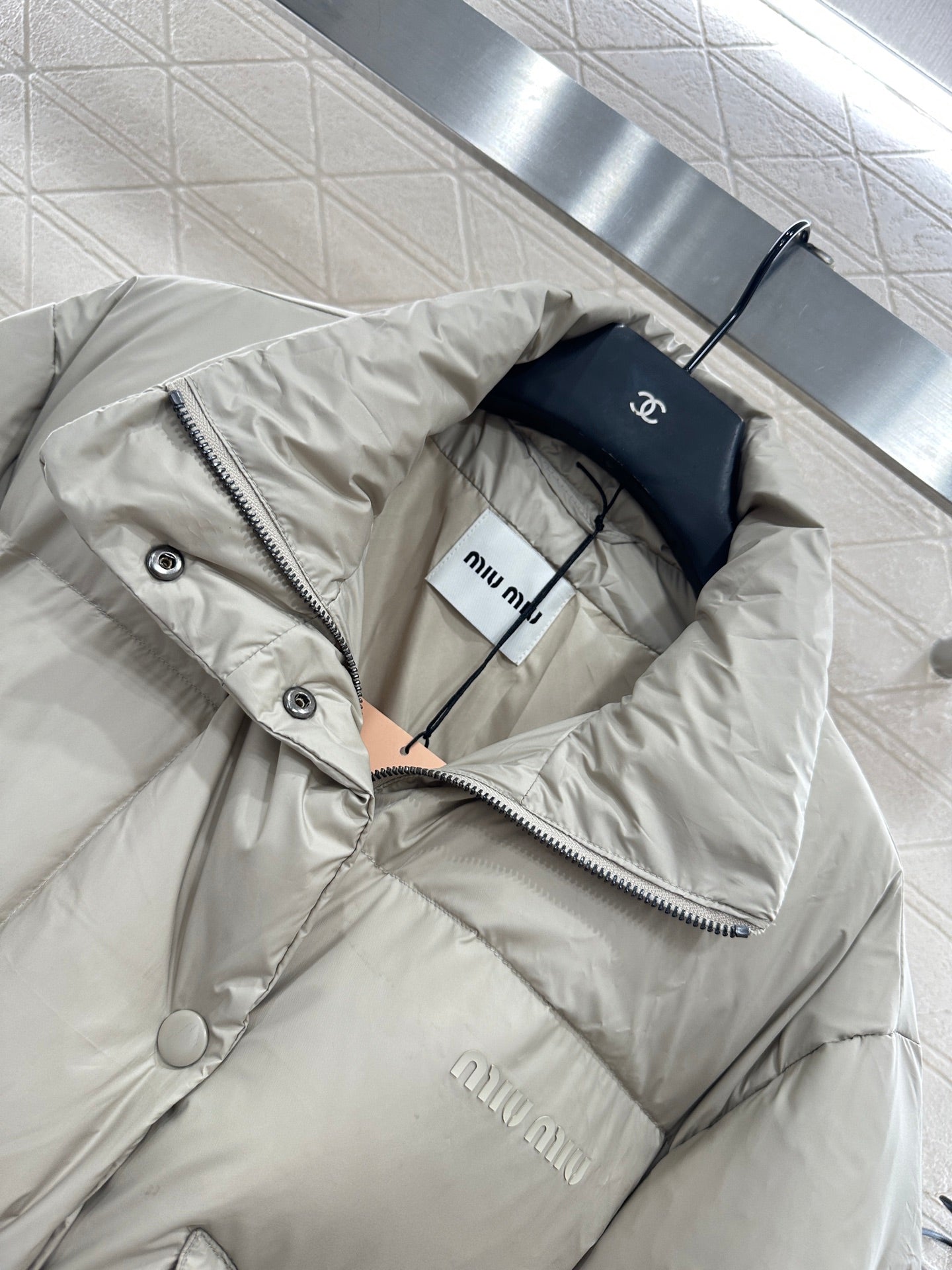 Mi 25 Flip collar, wear down jacket on both sides