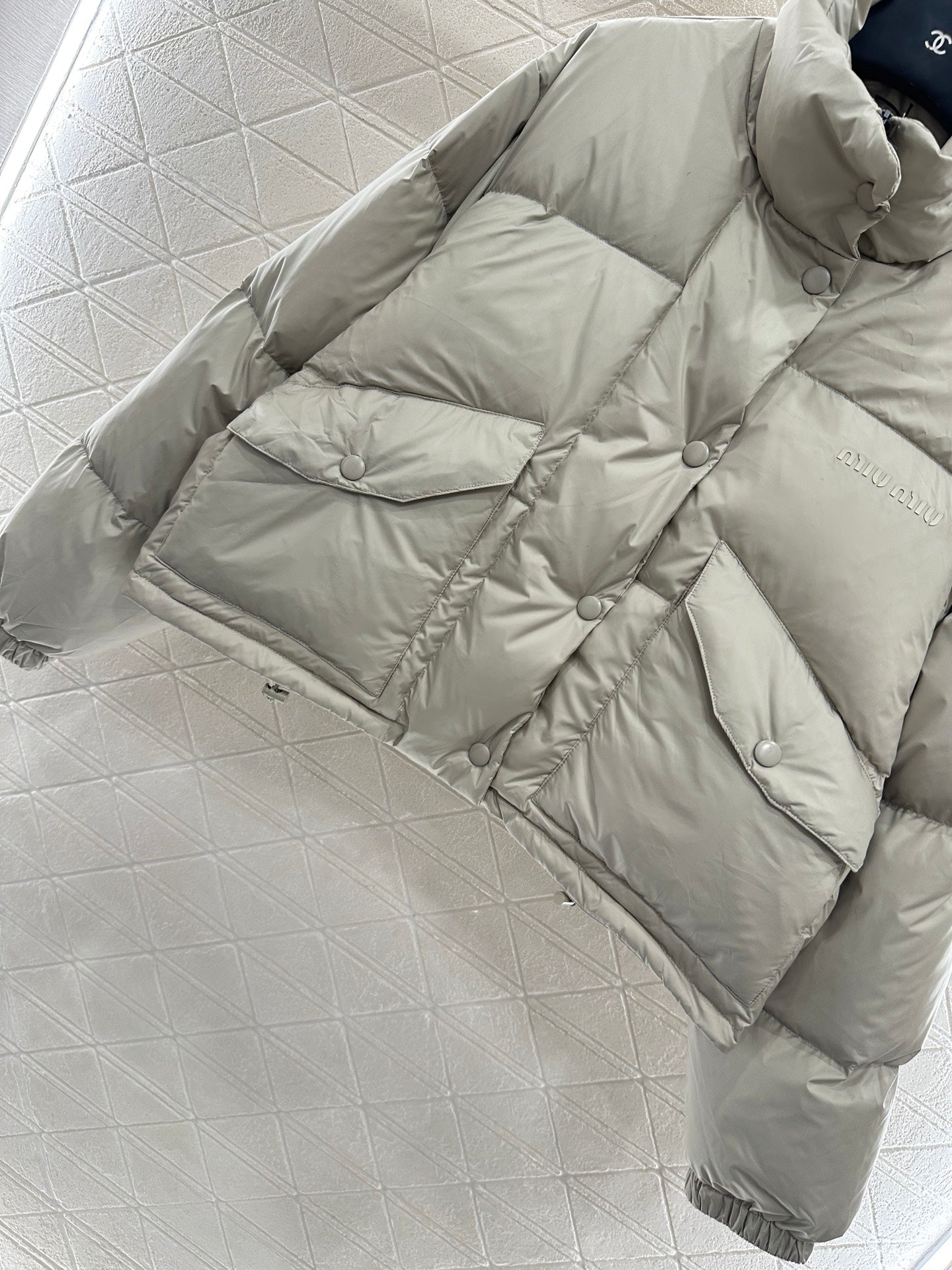 Mi 25 Flip collar, wear down jacket on both sides