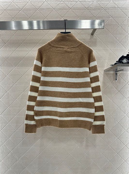 Val 25 Half open knit sweater with collar stripes