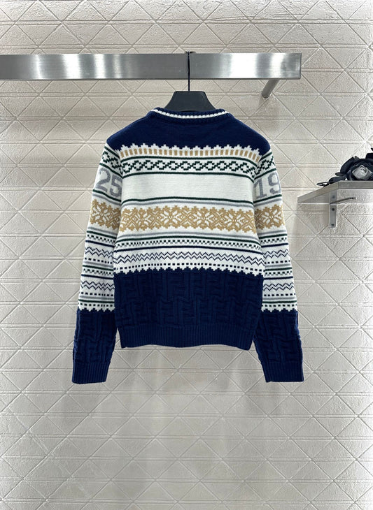 Fe 25 Hook flower round neck pullover sweater