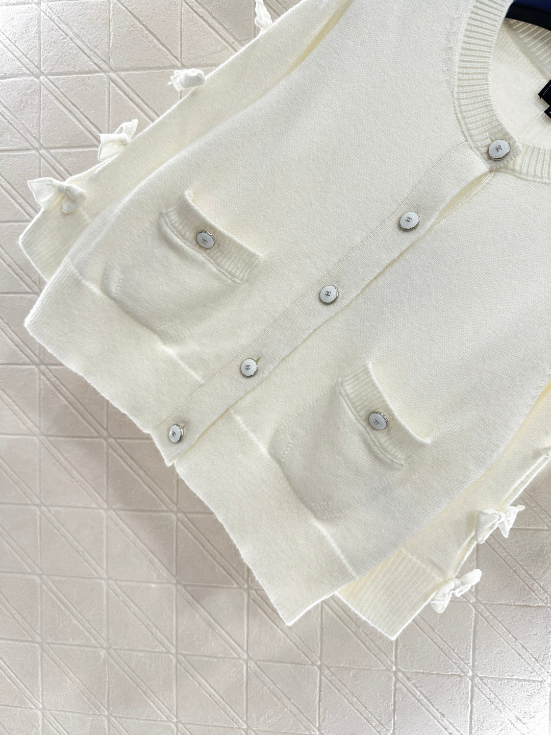 C 25 Bow decoration cashmere knitted cardigan
