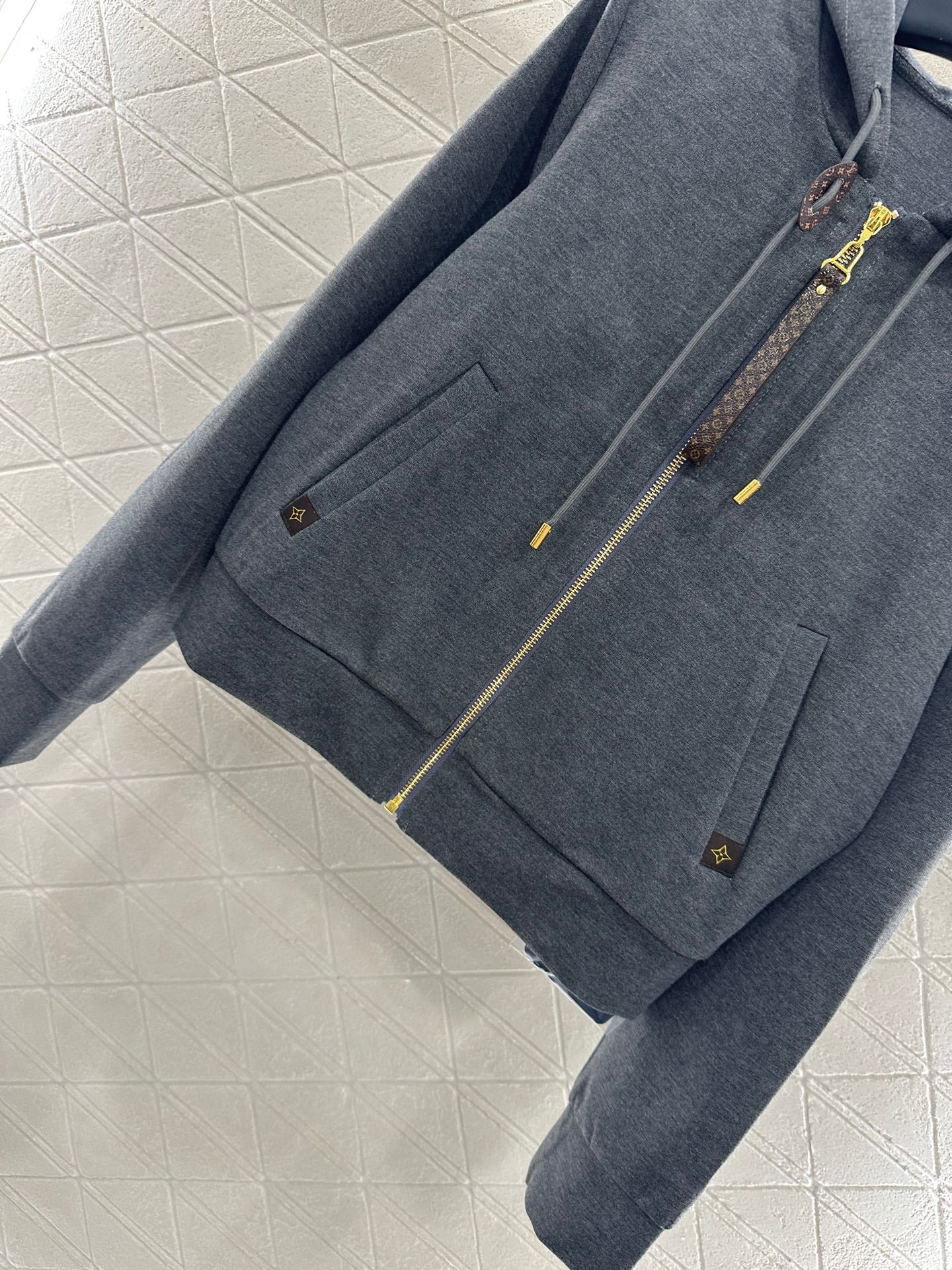 L 25 Hooded Jacket and Pants Pure Cotton Suit