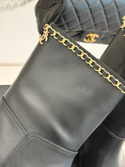 C 25 New product chain thick heel short boots