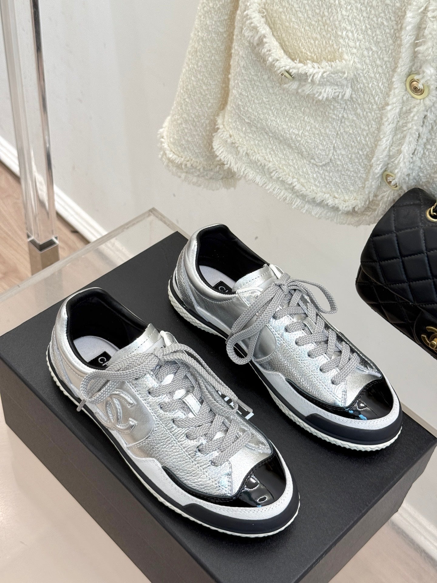 C 25K new casual board shoes and sports shoes(WHITE/SILVER/BLACK)