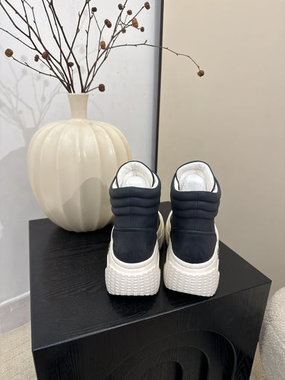 C 25 Thick soled mid top casual shoes（WHITE/NAVY/BLACK）