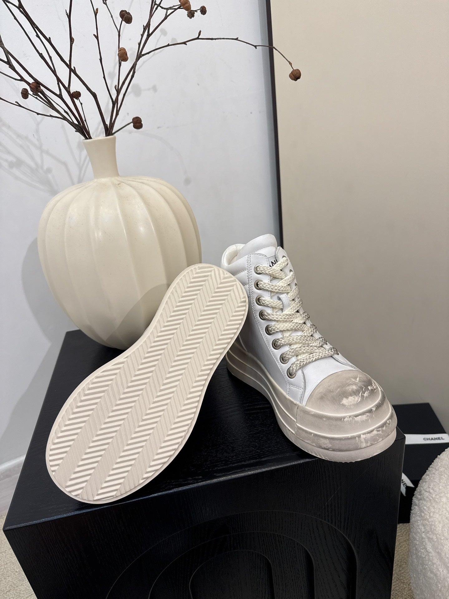 C 25 Make old thick soled mid top casual shoes（WHITE/NAVY/BLACK）