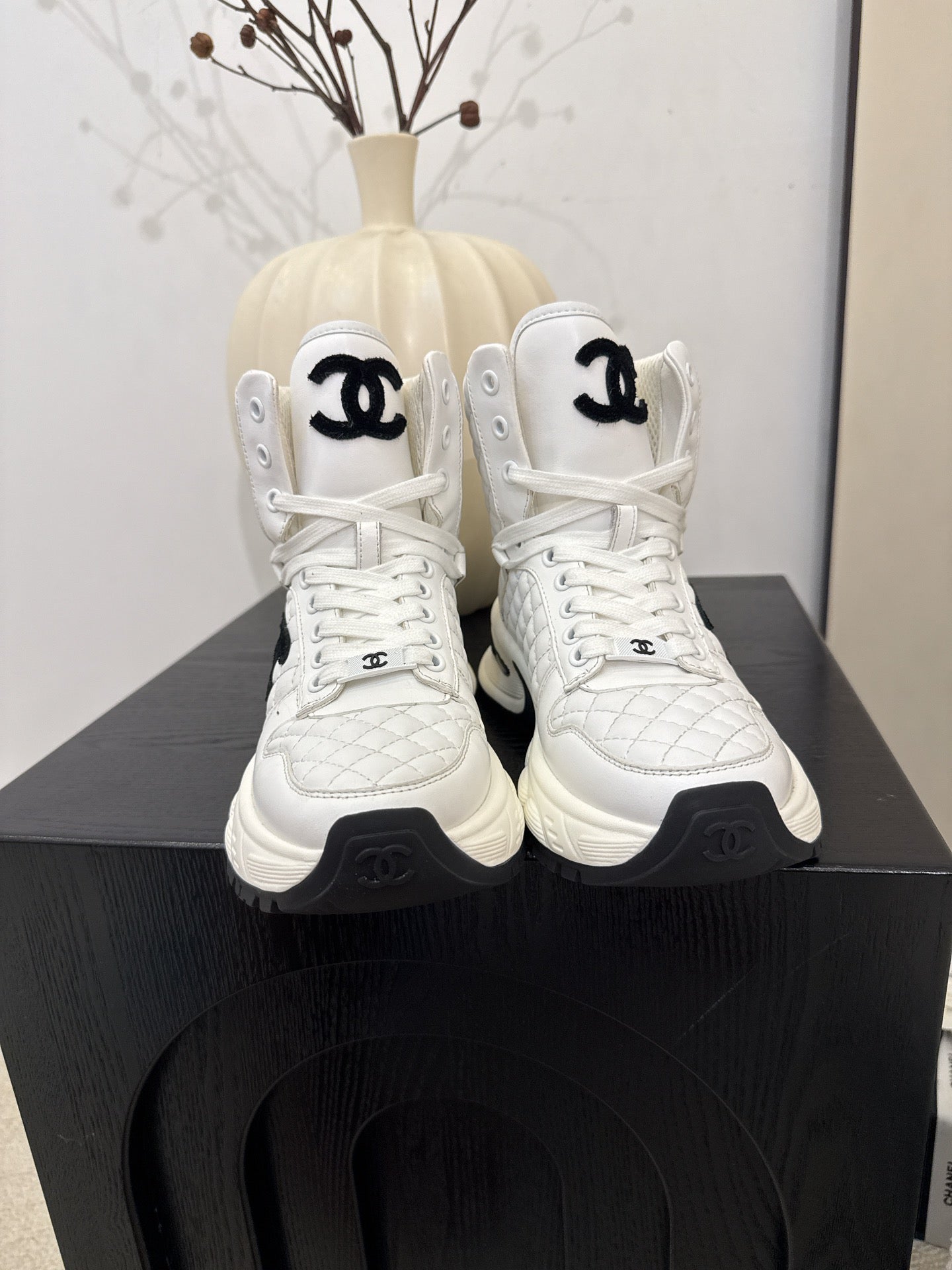 C 25 High top leather casual shoes（WHITE/BLACK）