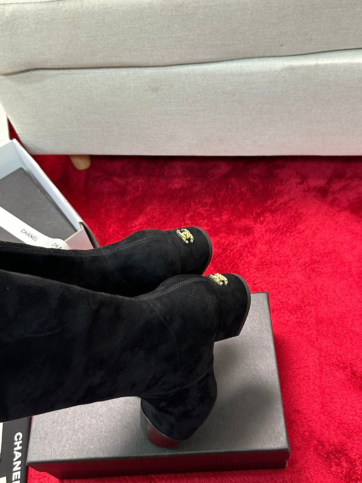 C 25 New fashionable sheepskin boots
