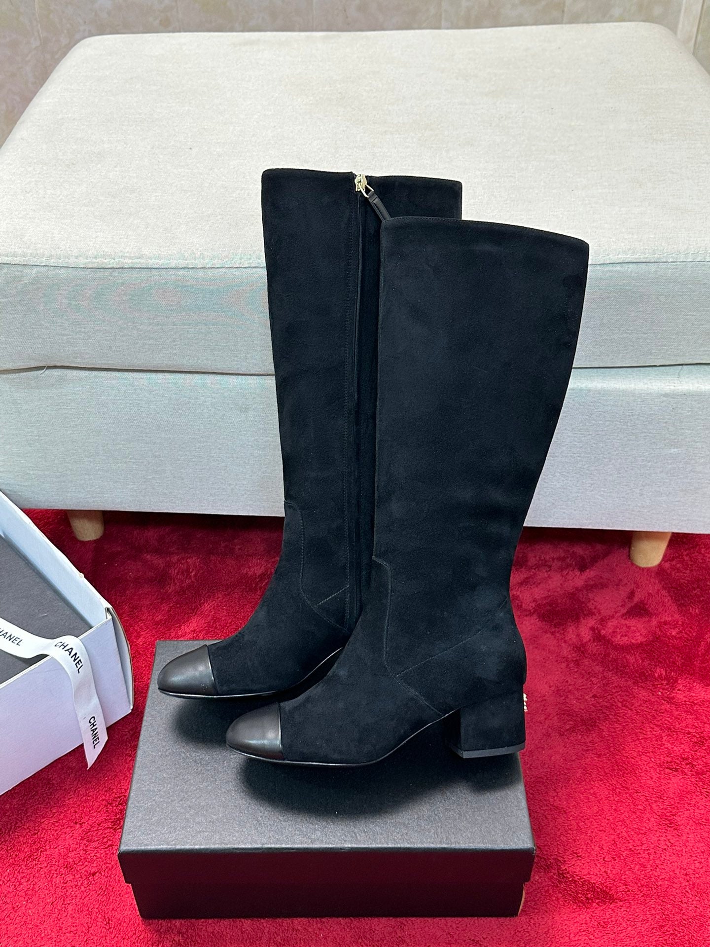 C 25 New fashionable sheepskin boots