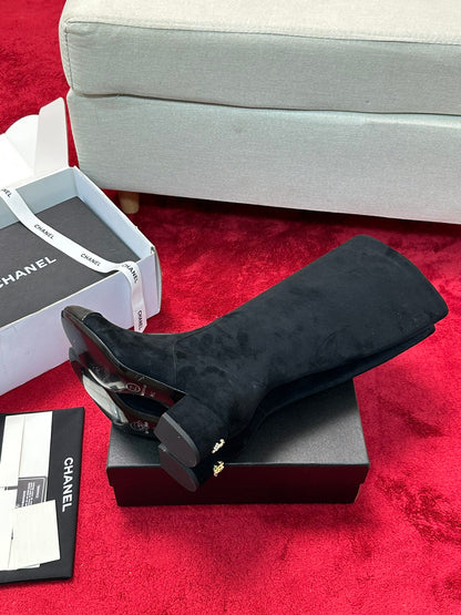 C 25 New fashionable sheepskin boots