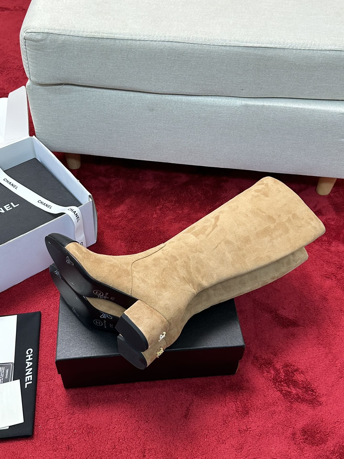 C 25 New fashionable sheepskin boots