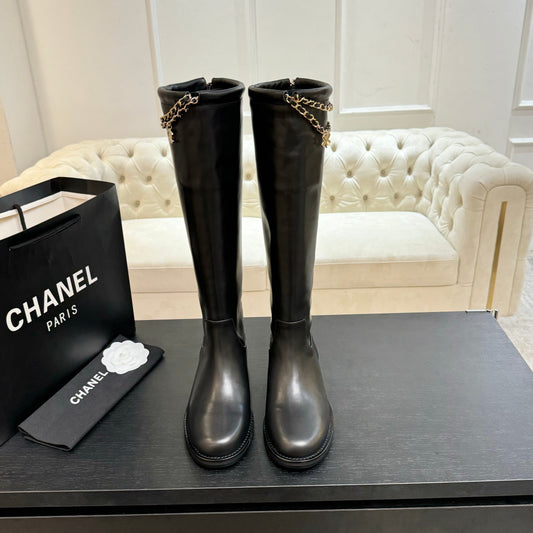 C 25B new chain leather boots