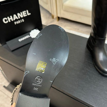 C 25B new chain leather boots