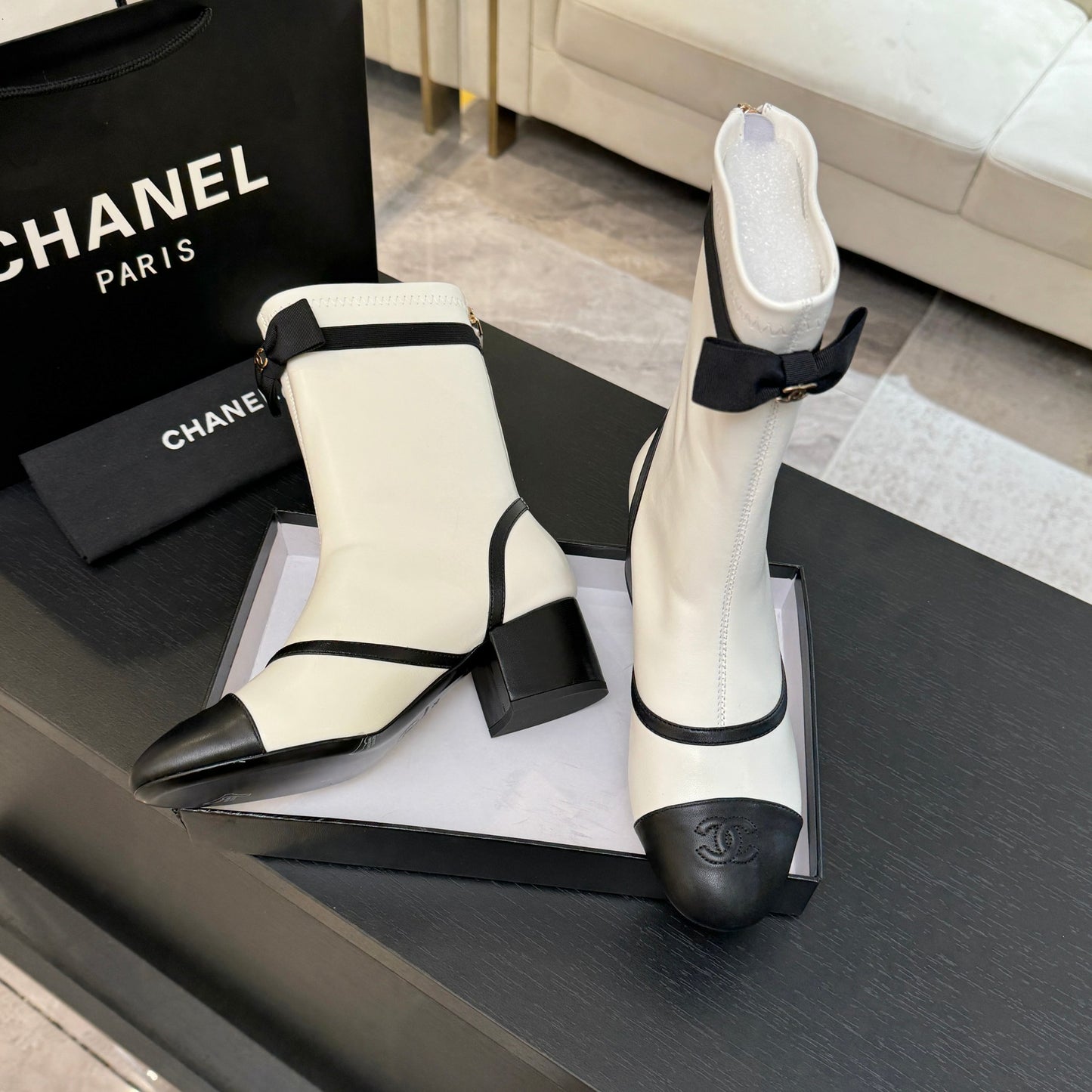 C 25 new butterfly bow short boots