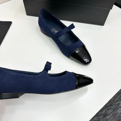 C 25 Pointed lacquered flat shoes（BLACK/BLUE/RED）