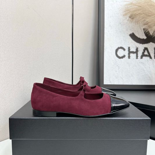 C 25 Pointed lacquered flat shoes（BLACK/BLUE/RED）