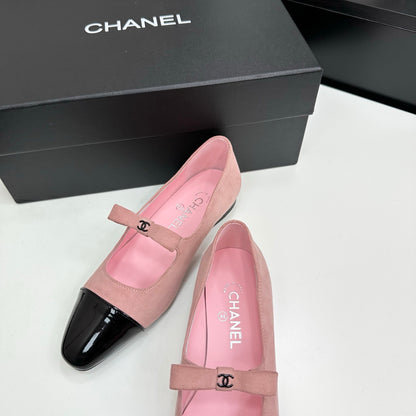 C 25 Pointed painted flat shoes (pink, yellow, green, beige)