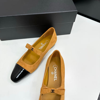 C 25 Pointed painted flat shoes (pink, yellow, green, beige)