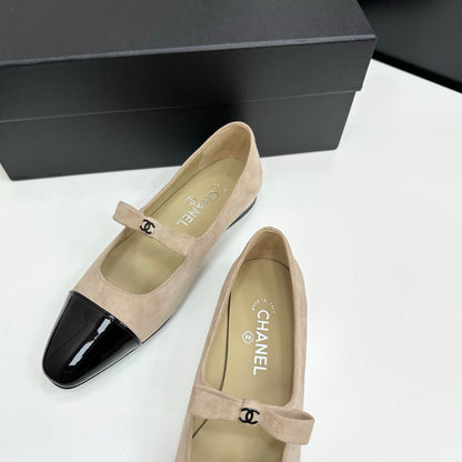 C 25 Pointed painted flat shoes (pink, yellow, green, beige)