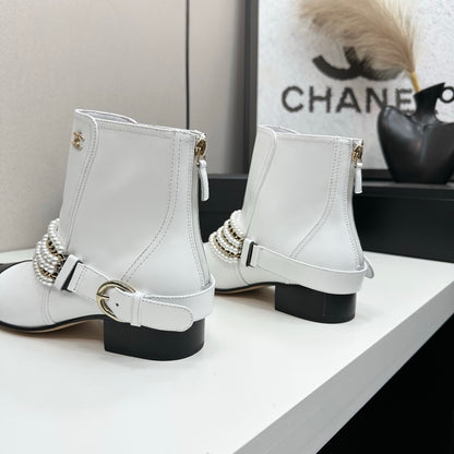 C 25 New sheepskin short boots(BLACK/WHITE)