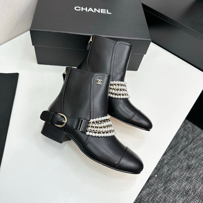 C 25 New sheepskin short boots(BLACK/WHITE)