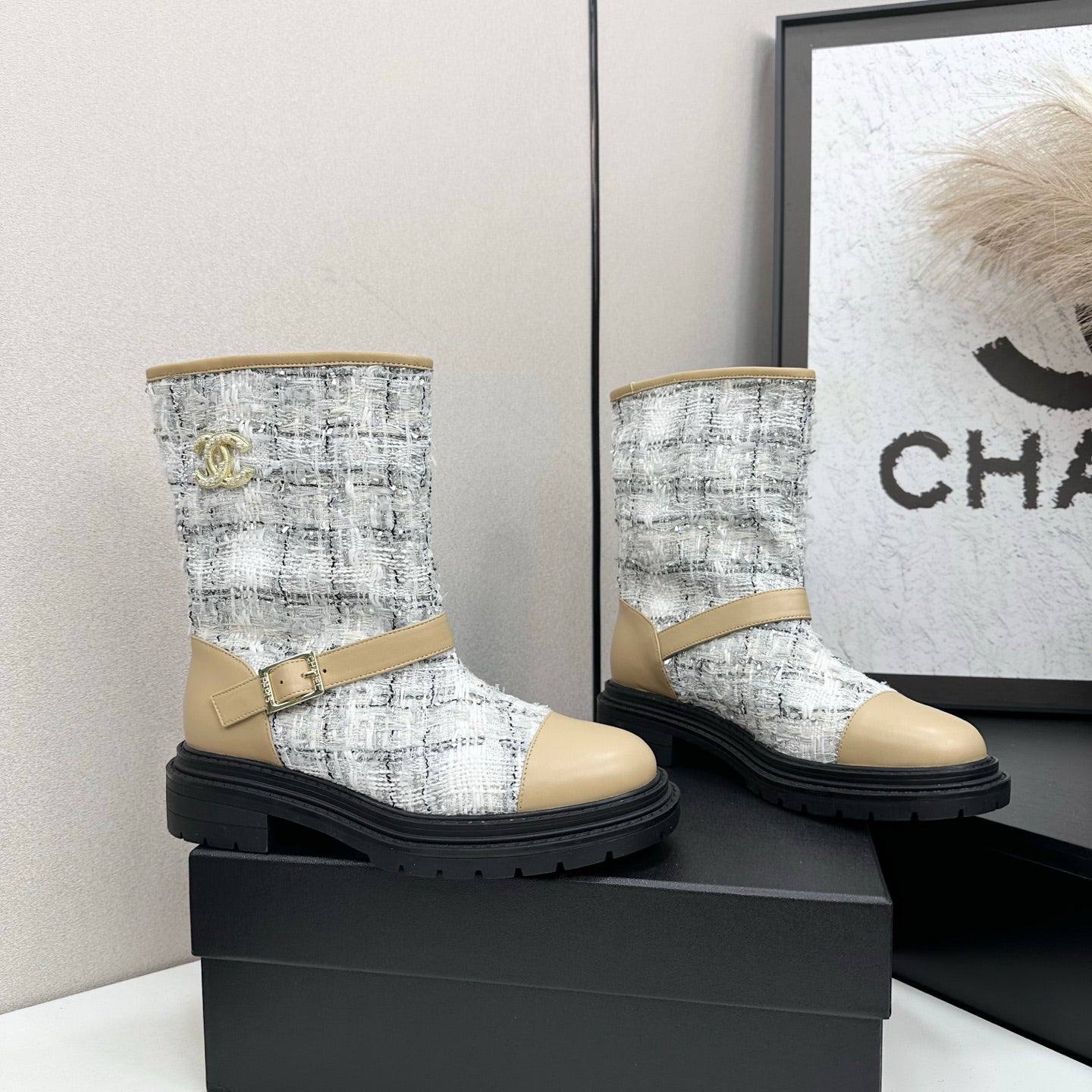 C 25 Cowhide and cloth lined mid calf boots（WHITE/BLACK/YELLOW）