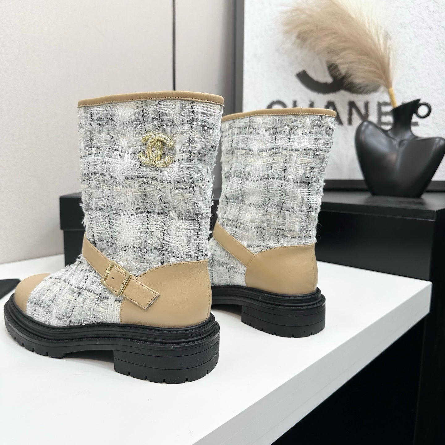 C 25 Cowhide and cloth lined mid calf boots（WHITE/BLACK/YELLOW）