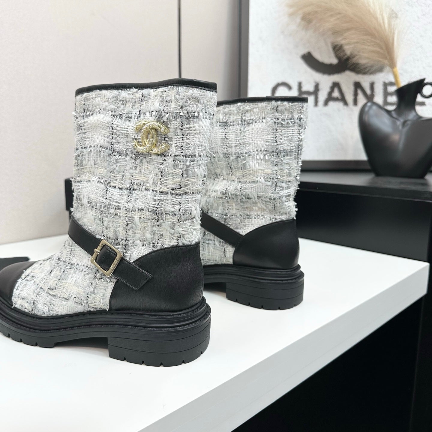 C 25 Cowhide and cloth lined mid calf boots（WHITE/BLACK/YELLOW）