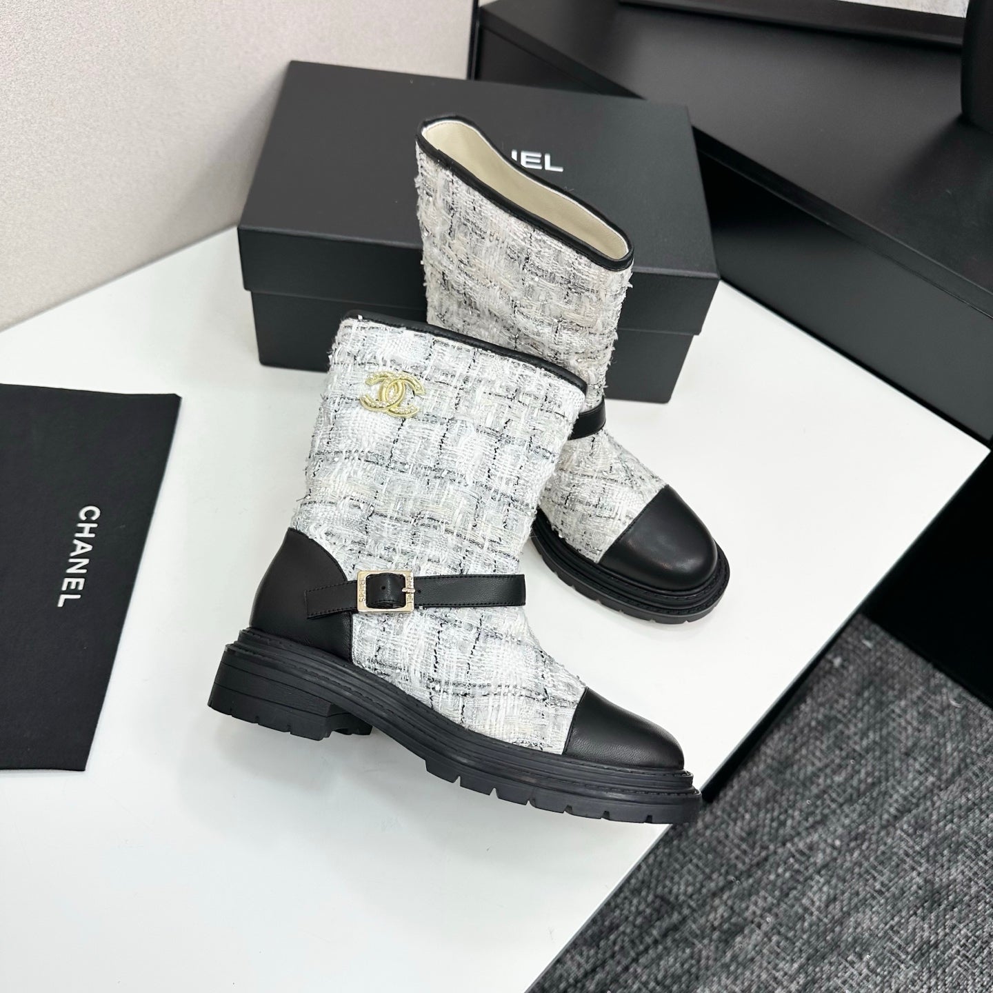 C 25 Cowhide and cloth lined mid calf boots（WHITE/BLACK/YELLOW）
