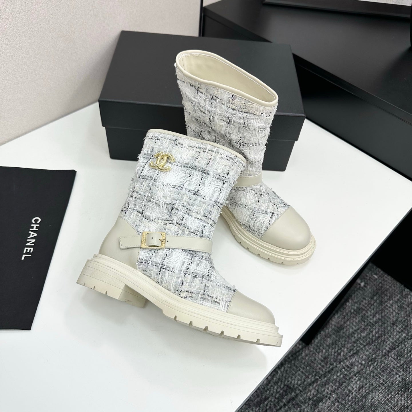 C 25 Cowhide and cloth lined mid calf boots（WHITE/BLACK/YELLOW）