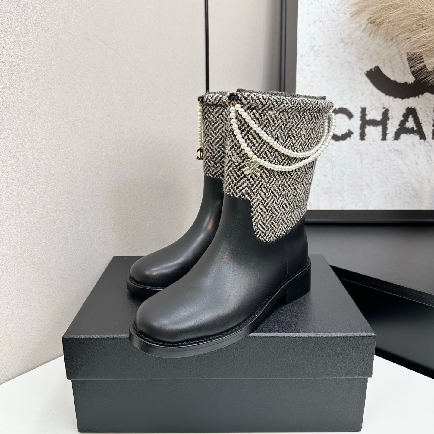 C 25 Pearl necklace decoration, thick soled short boots（GRAY/BLACK）