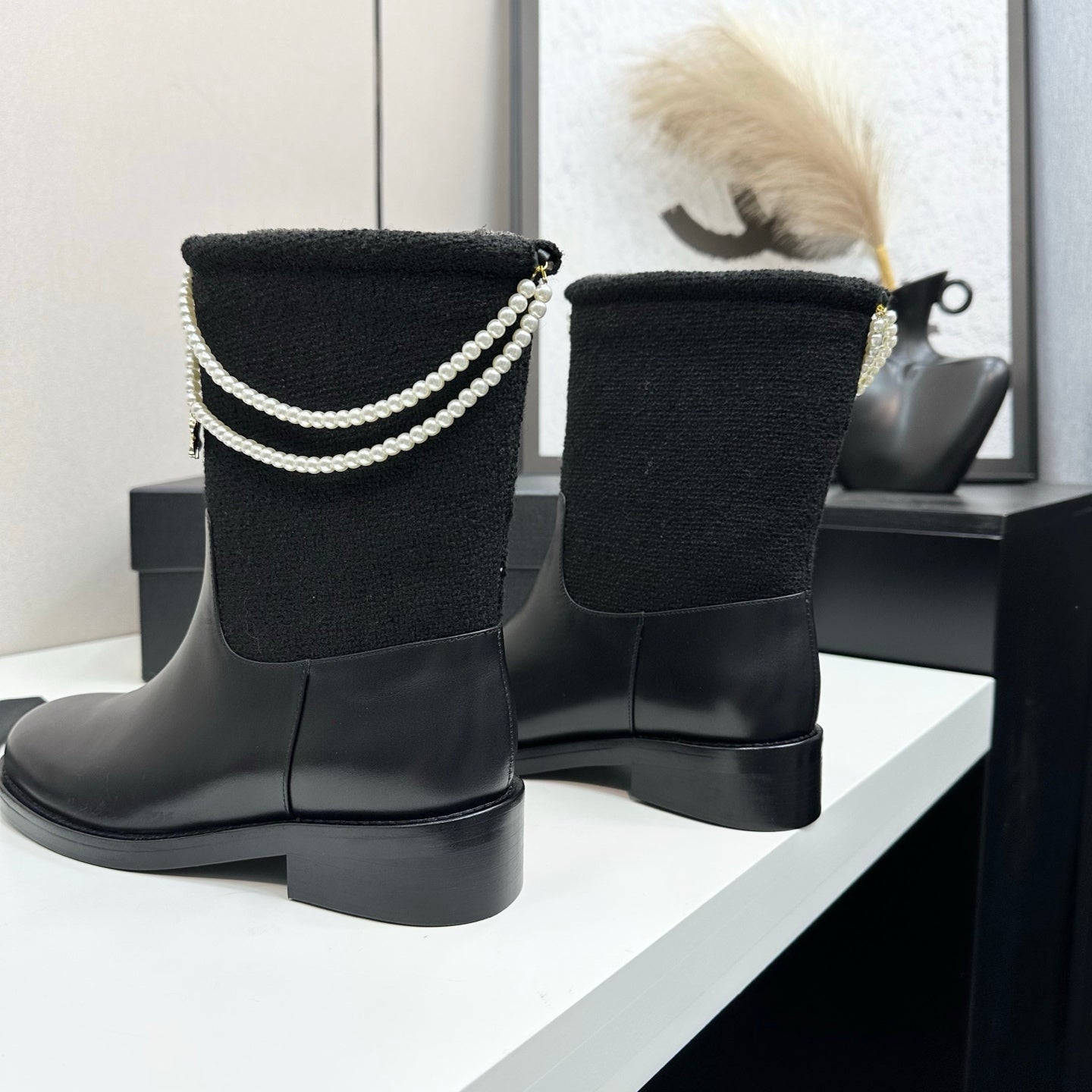 C 25 Pearl necklace decoration, thick soled short boots（GRAY/BLACK）
