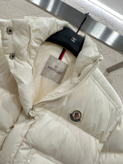 Mon 25 Detachable sleeve vest down jacket