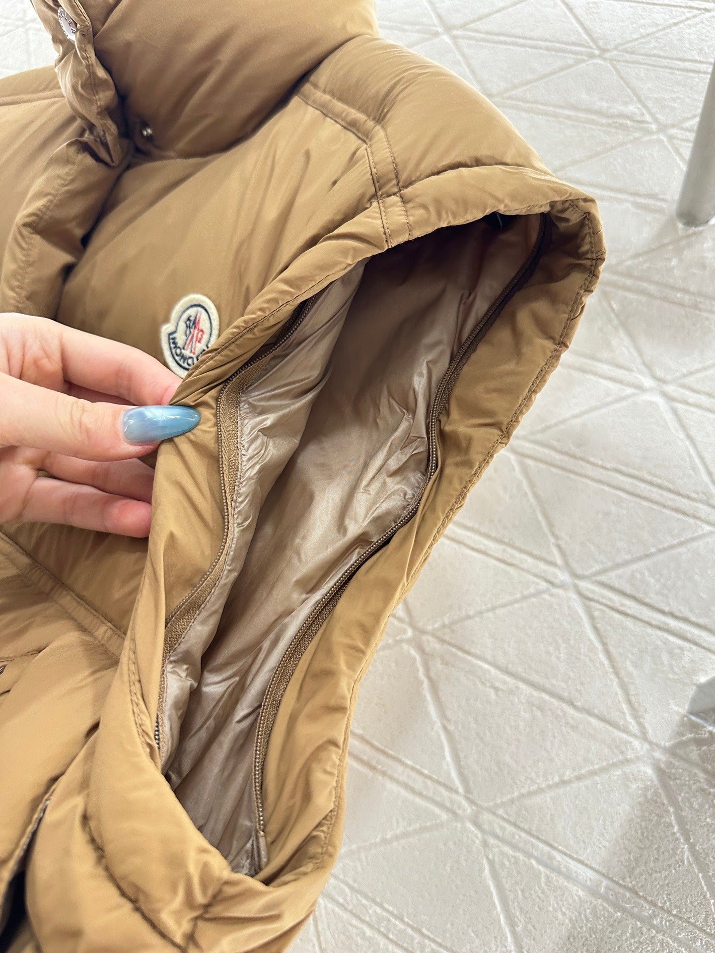 Mon 25 Detachable sleeve vest down jacket
