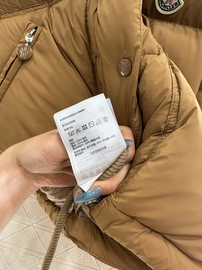 Mon 25 Detachable sleeve vest down jacket