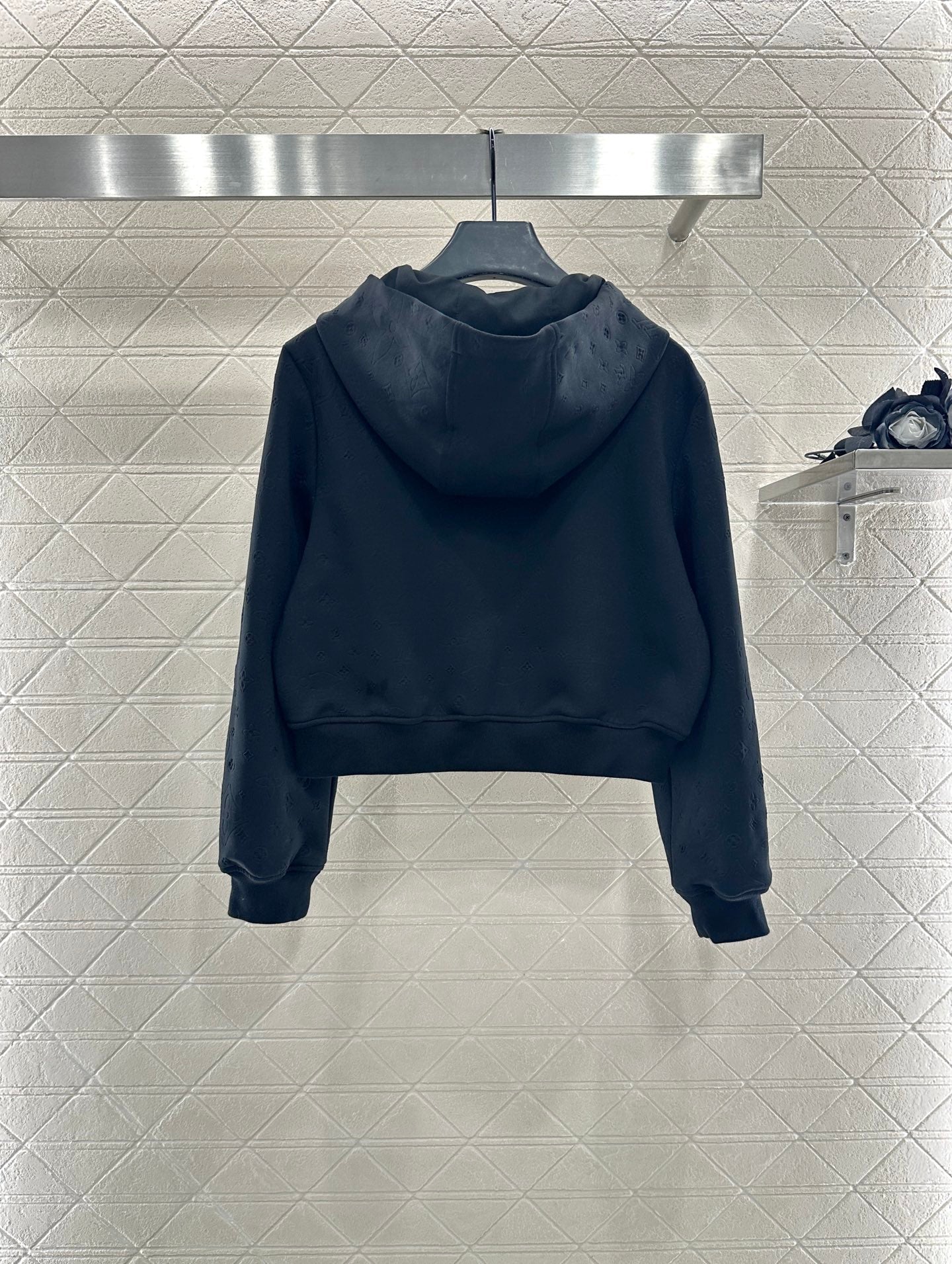 L 25 Hooded dark patterned logo jacket+pants set