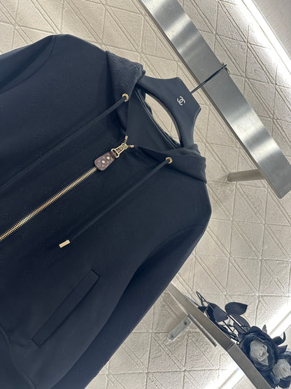 L 25 Hooded dark patterned logo jacket+pants set
