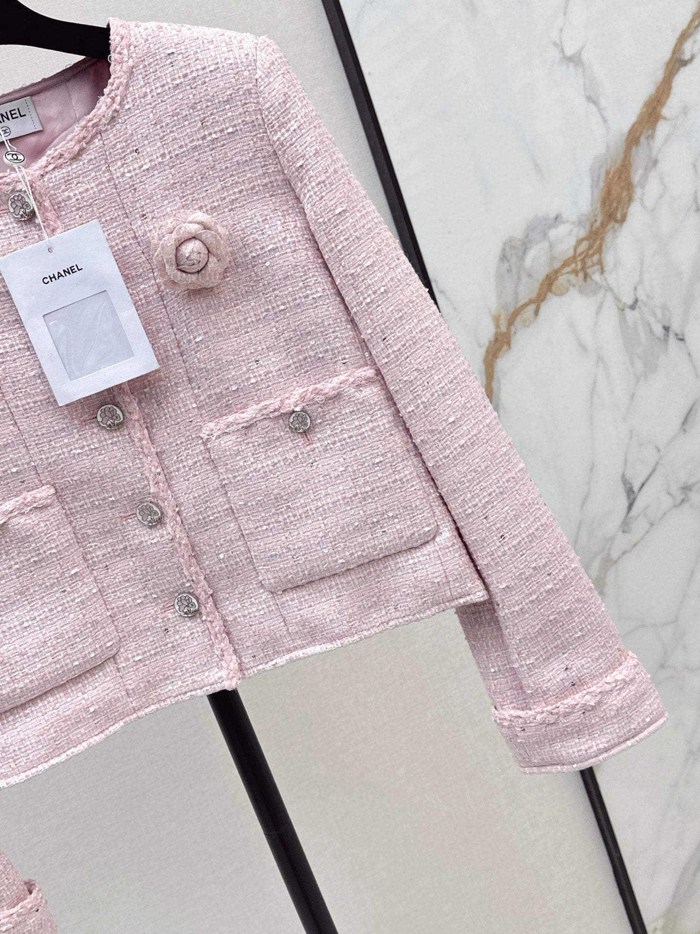 C 25 Girly pink short woven jacket（Lotus Button）