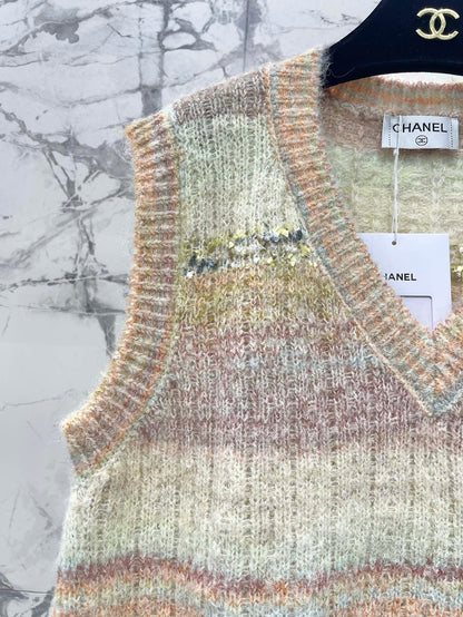 C 25 Gradient mohair vest